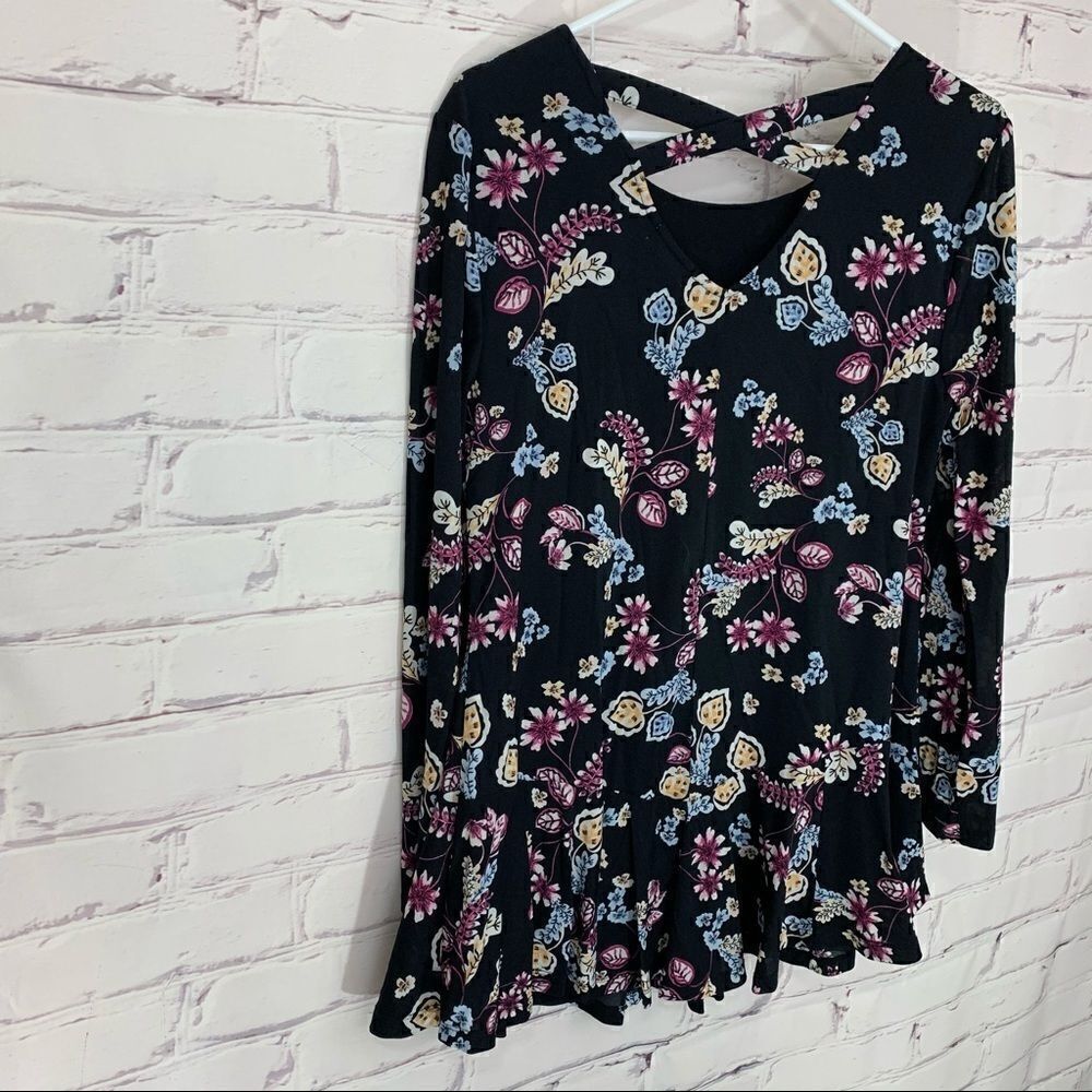Style & Co small top - Picture 4 of 4